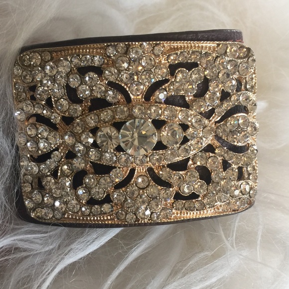 Jewelry - Faux Leather Bling bracelet